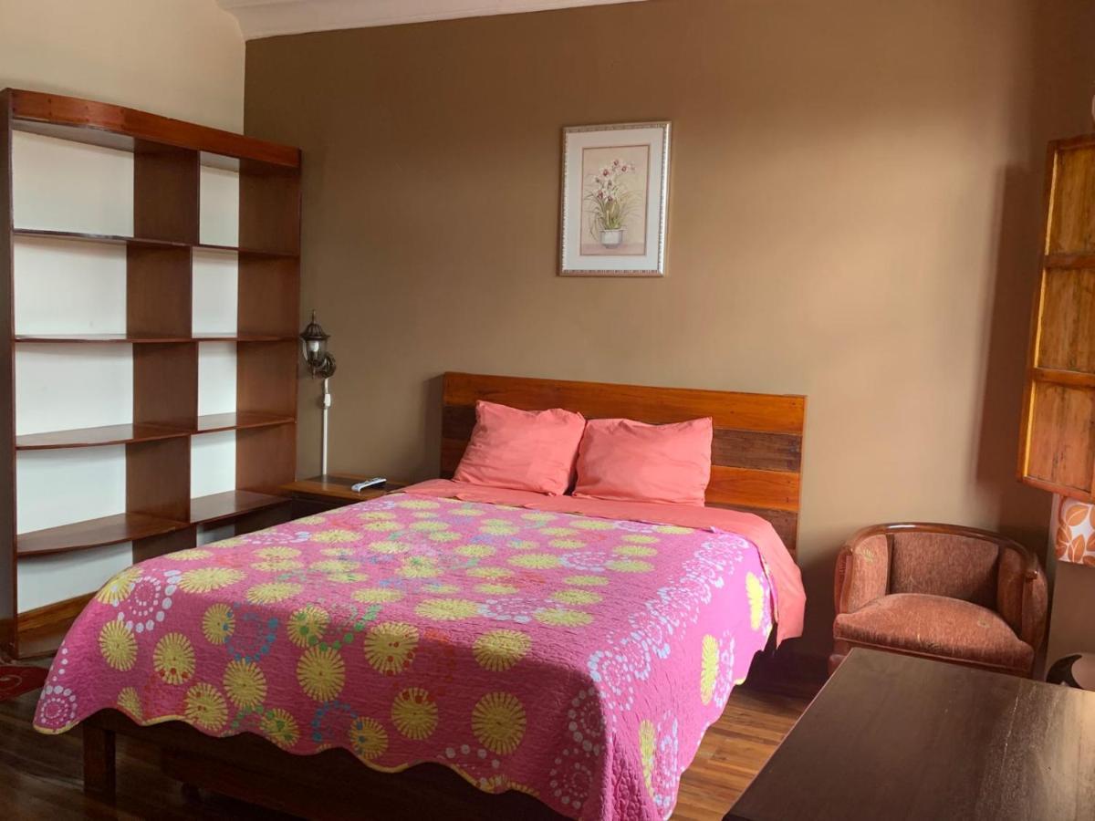 Hostel Santa Canela Cuenca Eksteriør billede